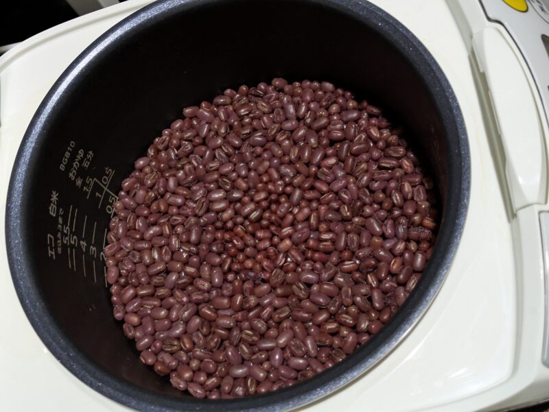 炊飯器で炊くあずき